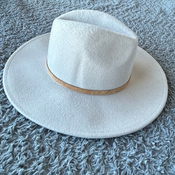 Brand New Tentree Festival Hat. Mint condition. - Picture 1 of 4